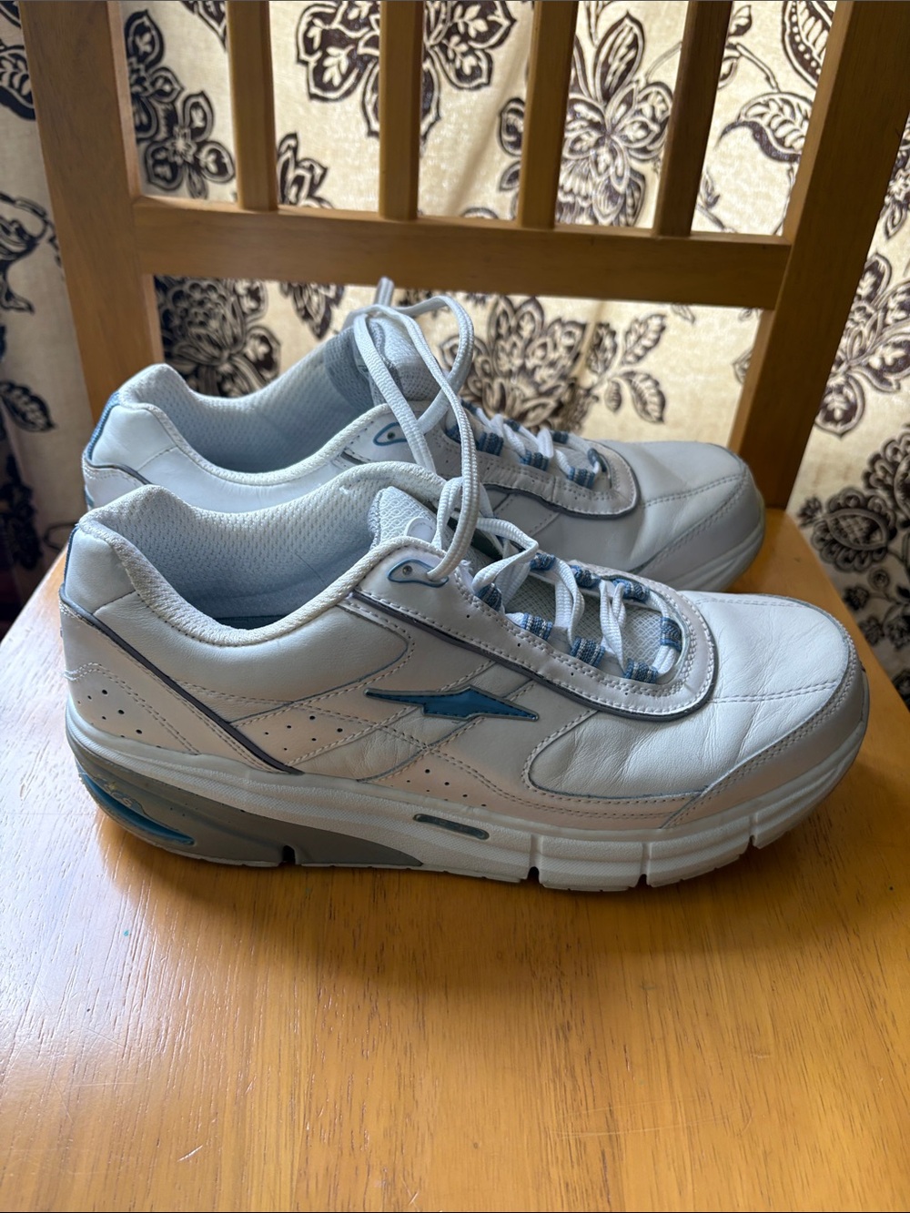 Avia Avi-motion Shoes - Picture 4 of 4